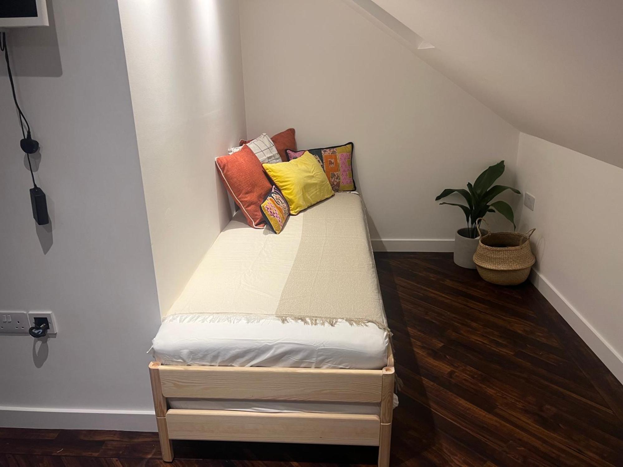 Spacious Battersea Rooms And Apartments 런던 외부 사진
