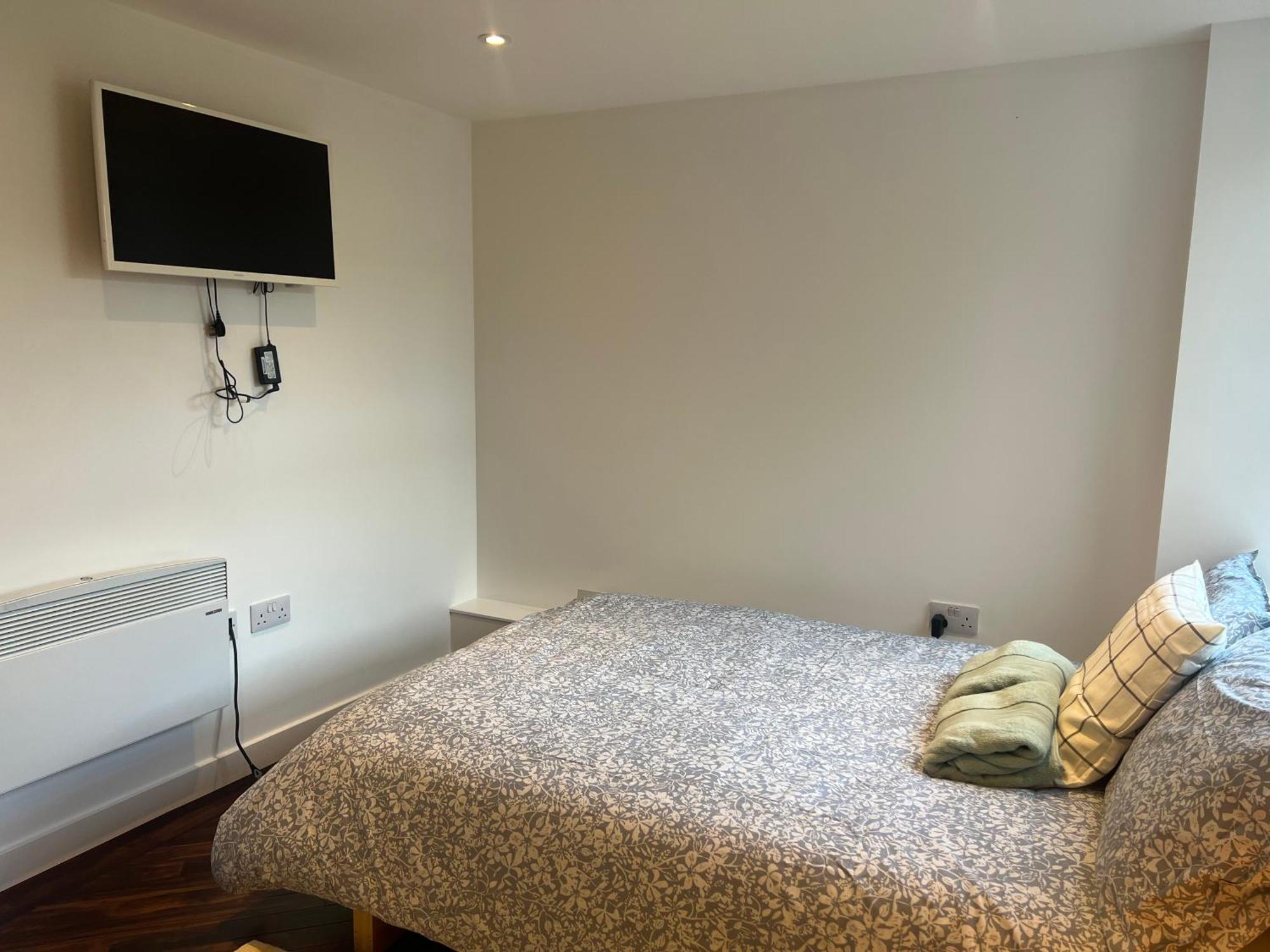 Spacious Battersea Rooms And Apartments 런던 외부 사진
