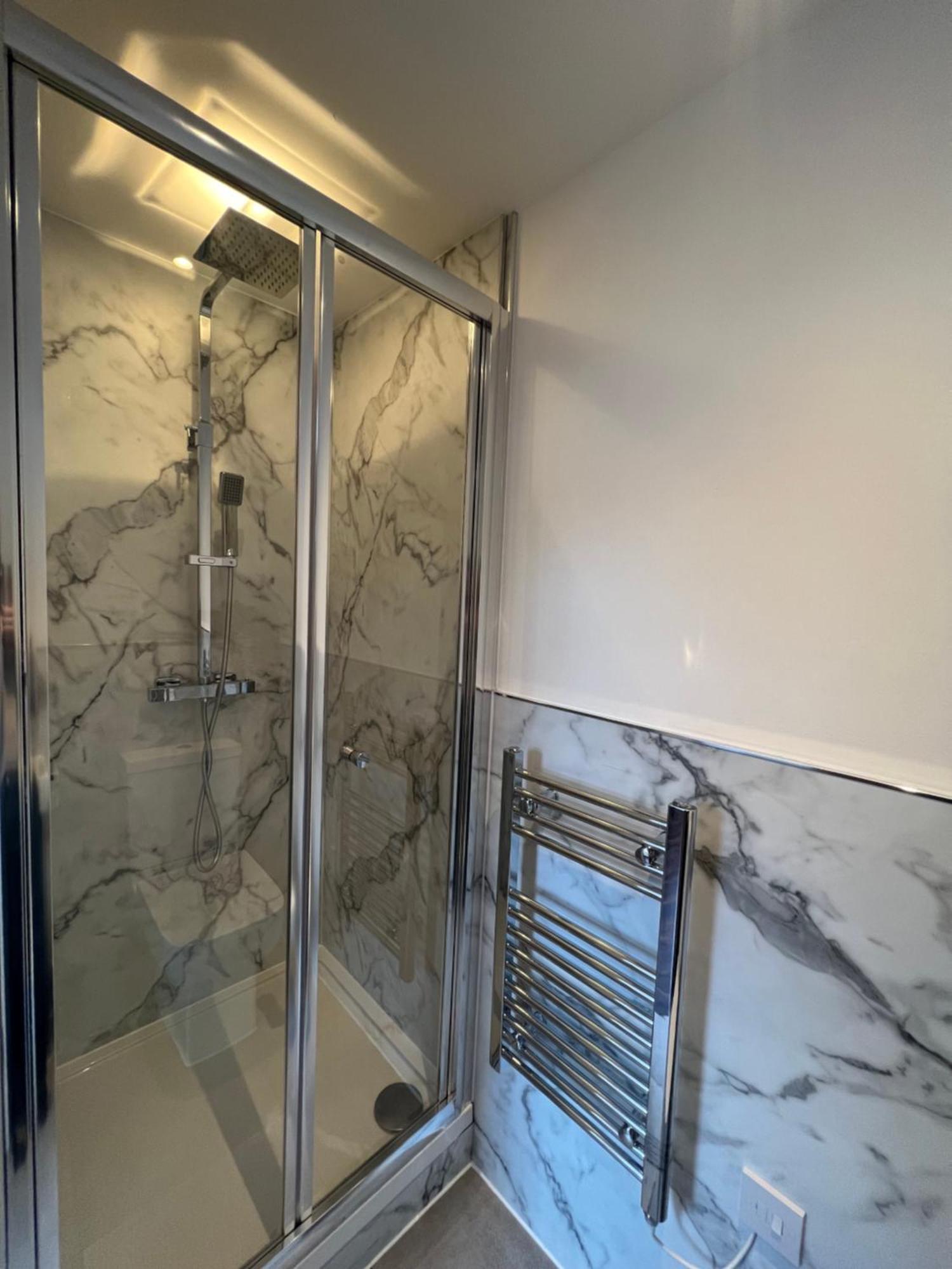 Spacious Battersea Rooms And Apartments 런던 외부 사진