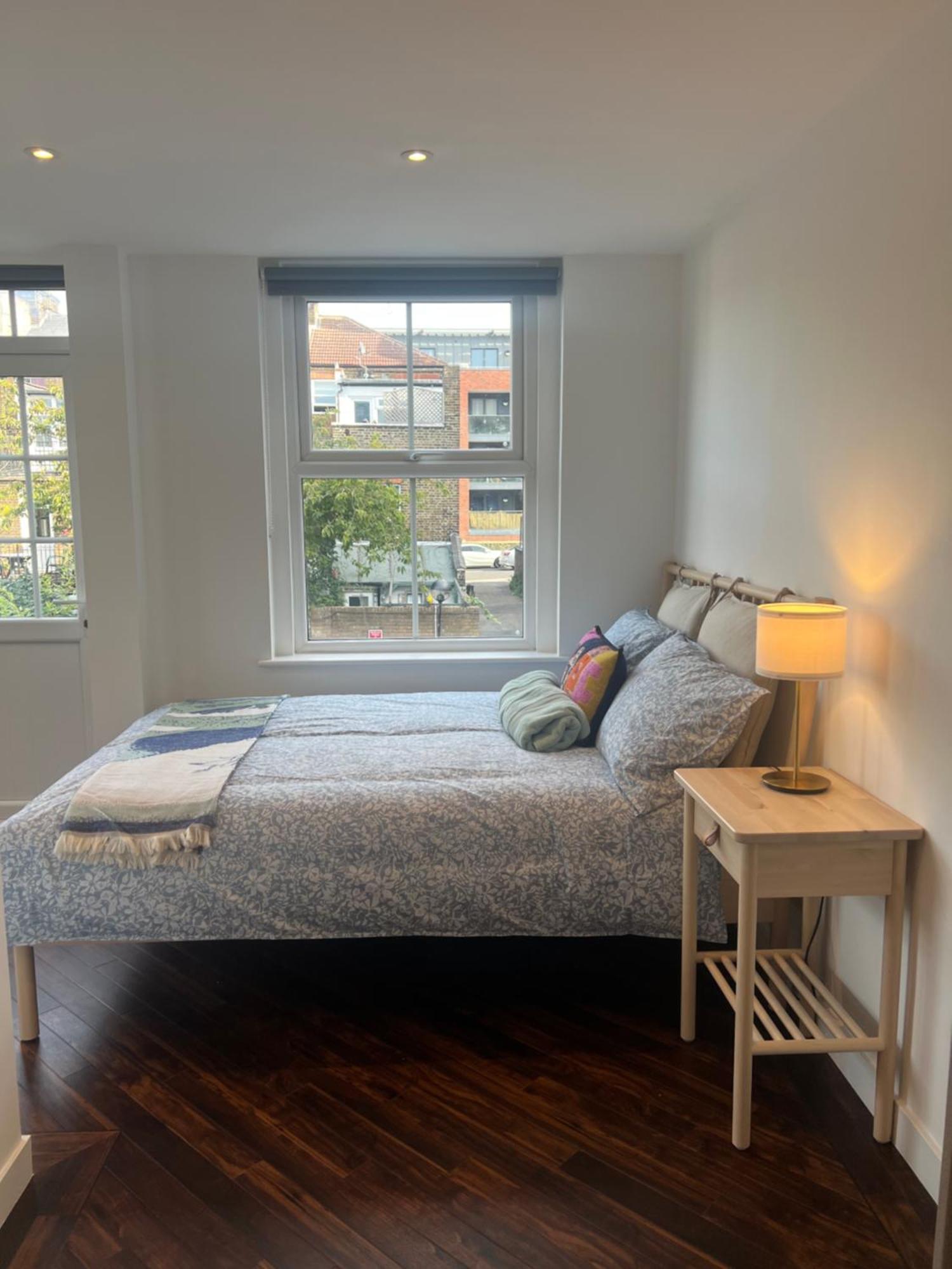 Spacious Battersea Rooms And Apartments 런던 외부 사진