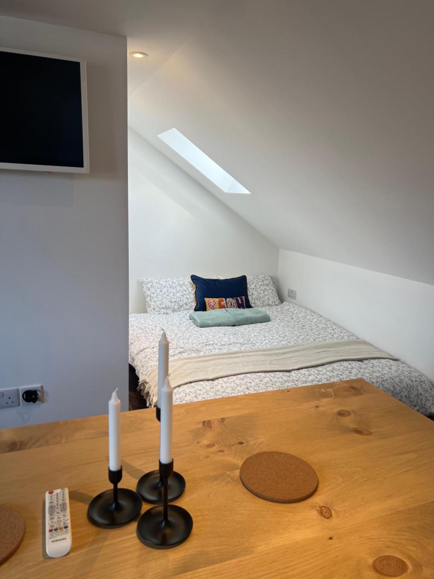 Spacious Battersea Rooms And Apartments 런던 외부 사진