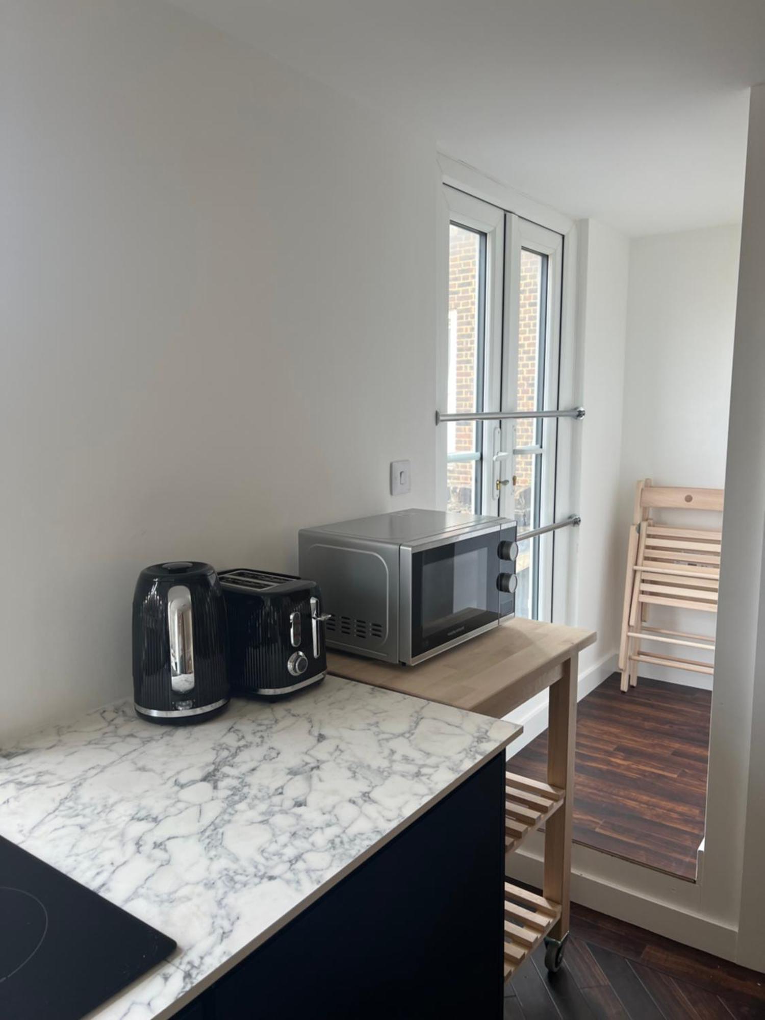Spacious Battersea Rooms And Apartments 런던 외부 사진