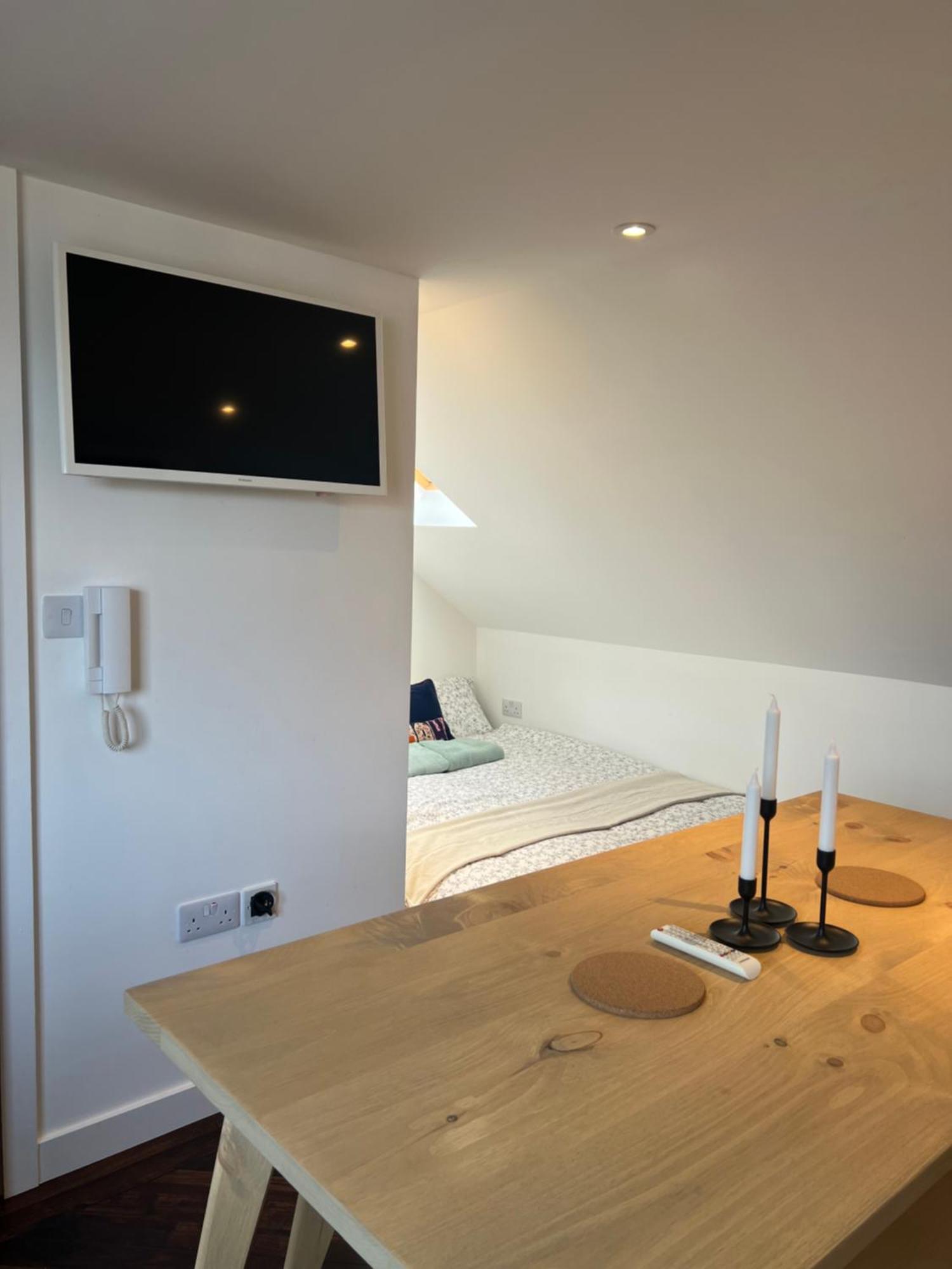 Spacious Battersea Rooms And Apartments 런던 외부 사진