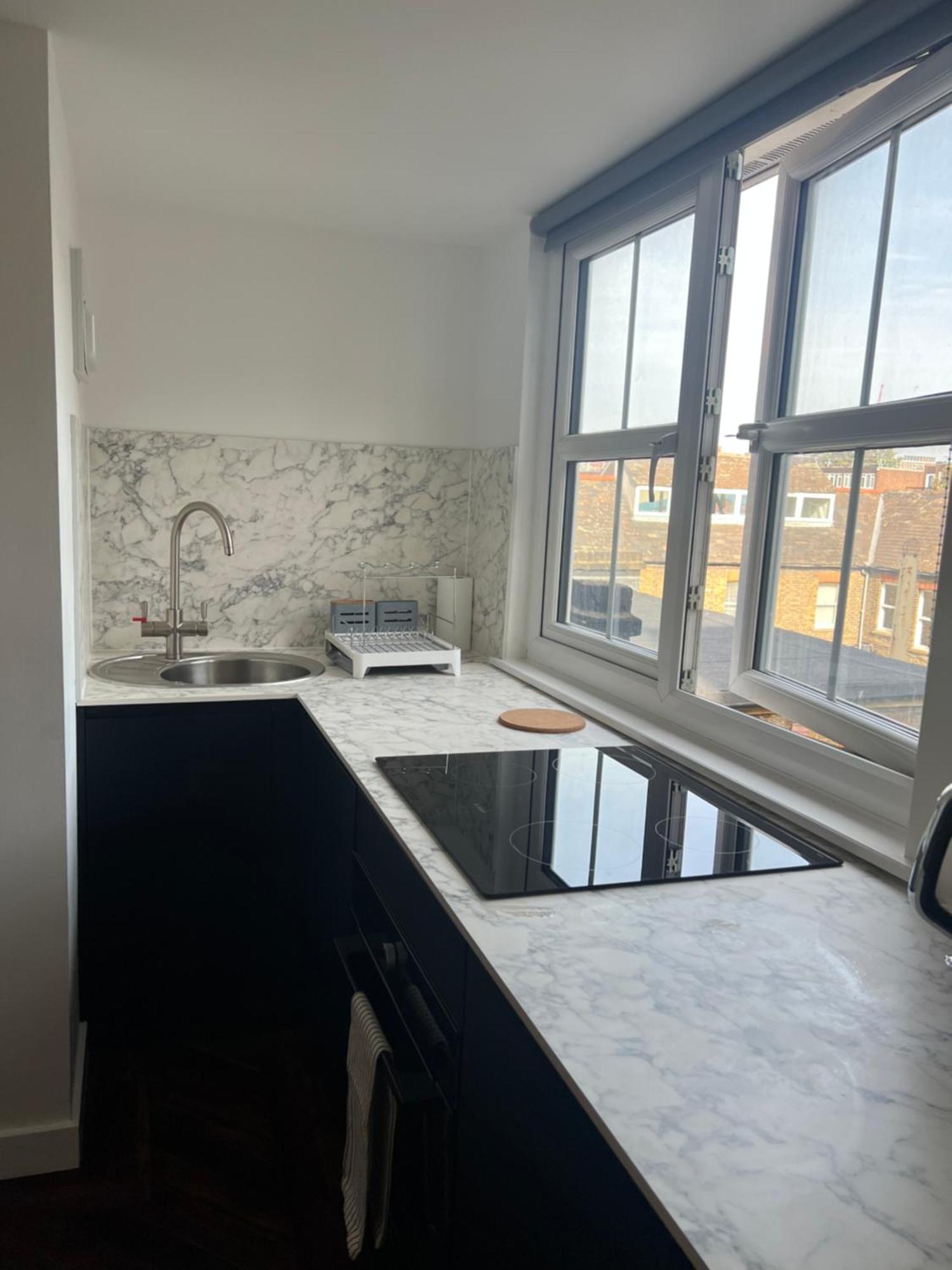 Spacious Battersea Rooms And Apartments 런던 외부 사진